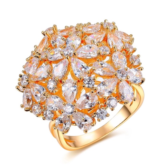 Swarovski Crystals Gold Flower Dome Ring - Picture 1 of 9